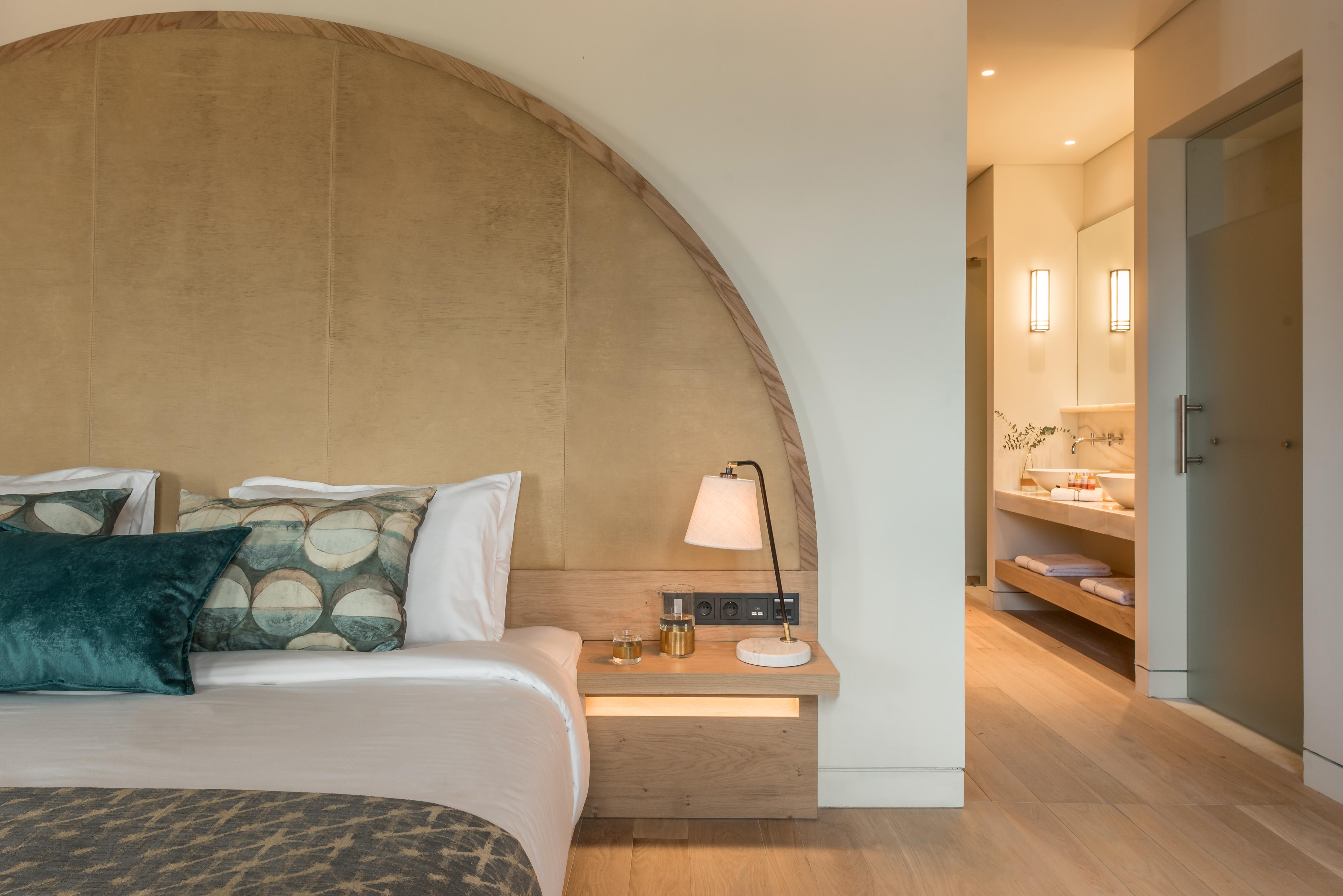 Euphoria Retreat - A Holistic Wellbeing Destination Spa Mystras Exteriör bild
