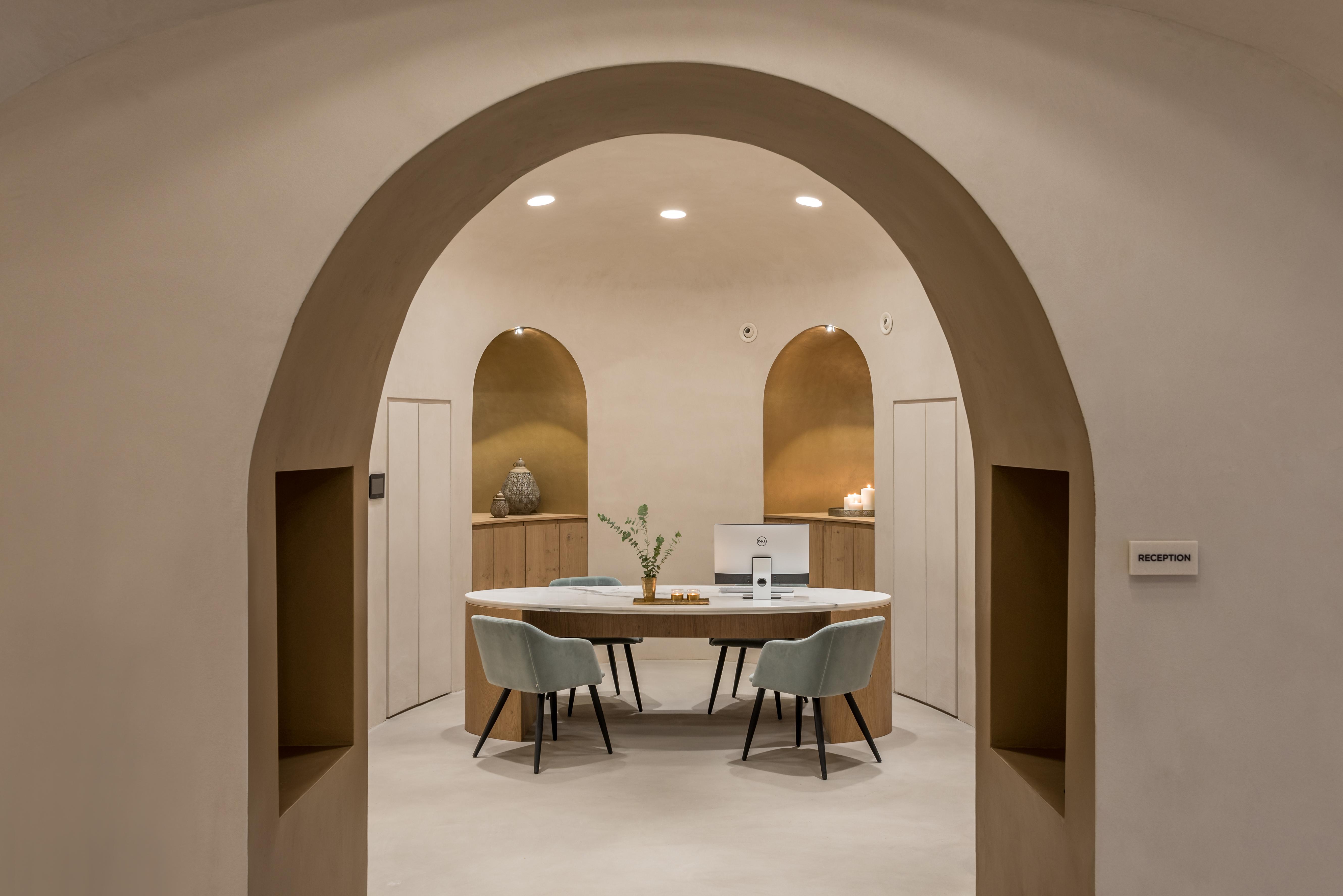 Euphoria Retreat - A Holistic Wellbeing Destination Spa Mystras Exteriör bild