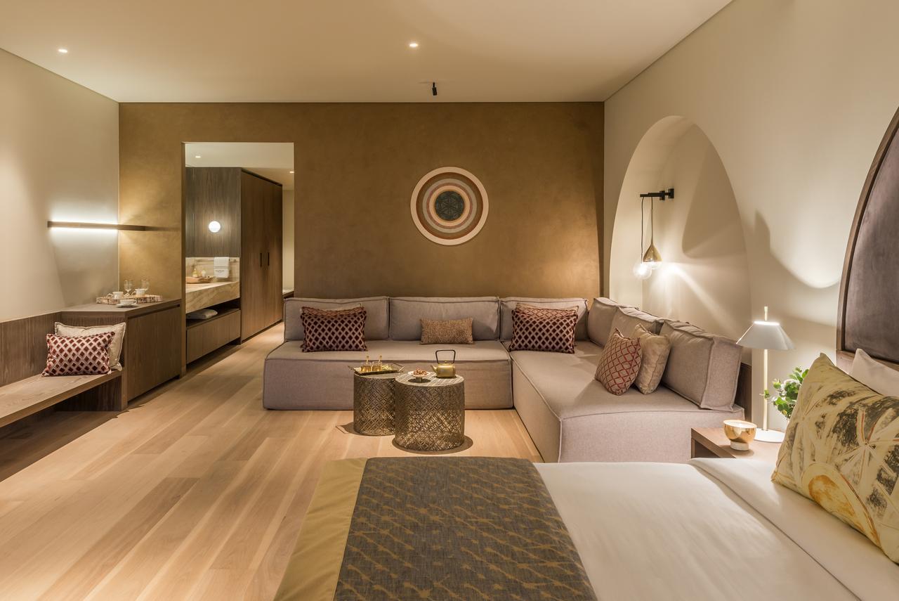 Euphoria Retreat - A Holistic Wellbeing Destination Spa Mystras Exteriör bild