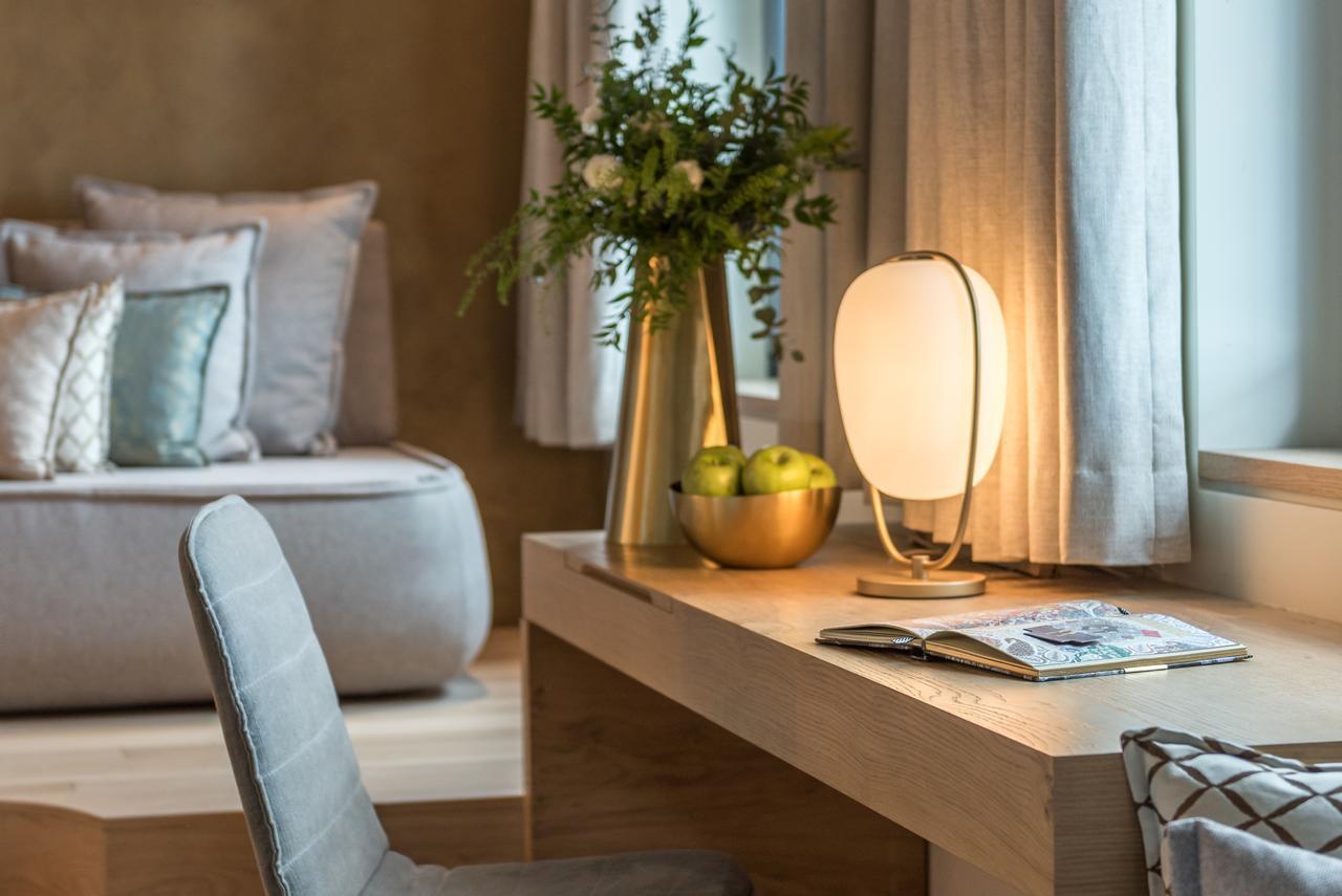 Euphoria Retreat - A Holistic Wellbeing Destination Spa Mystras Exteriör bild