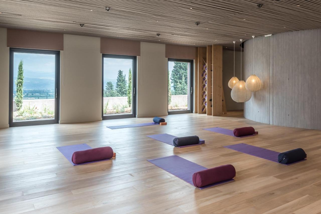 Euphoria Retreat - A Holistic Wellbeing Destination Spa Mystras Exteriör bild